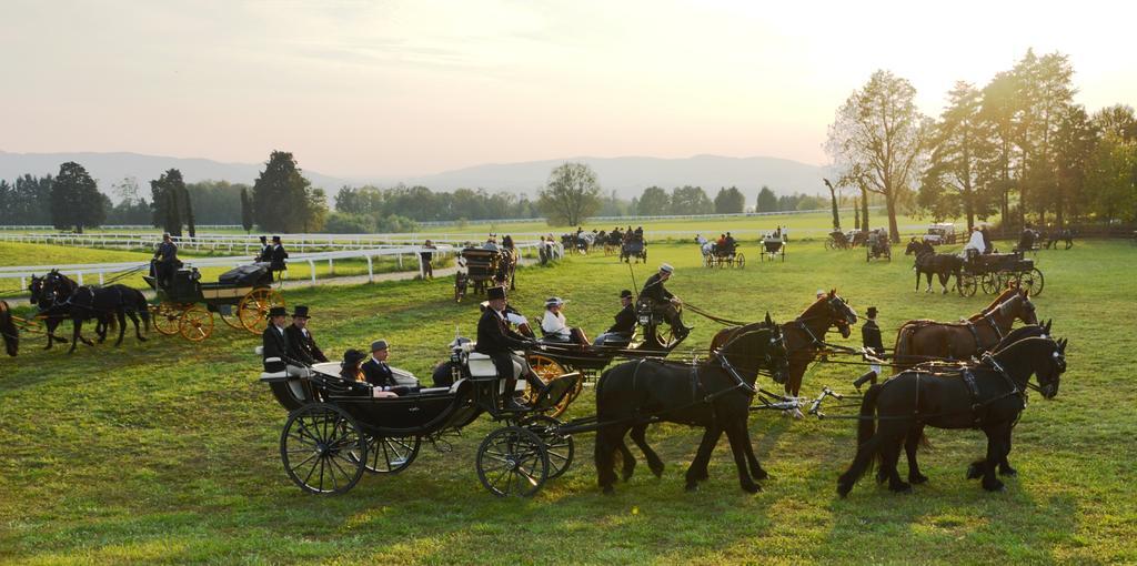 Foresteria Dei Piaceri Campestri Casciago Экстерьер фото
